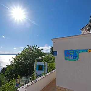 Art House Stara Baška