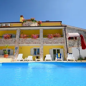 https://apartments-villa-mimi.in-istria.net