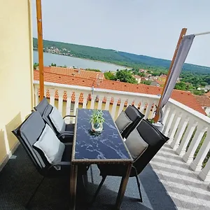 16 Čižići